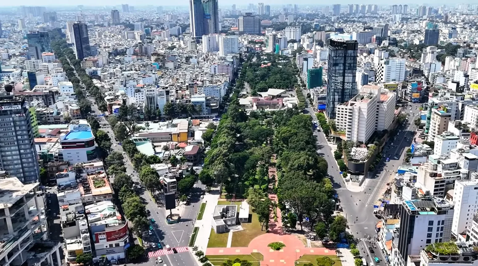 胡志明市的『9月23日公園』就在熱鬧繁華的市中心