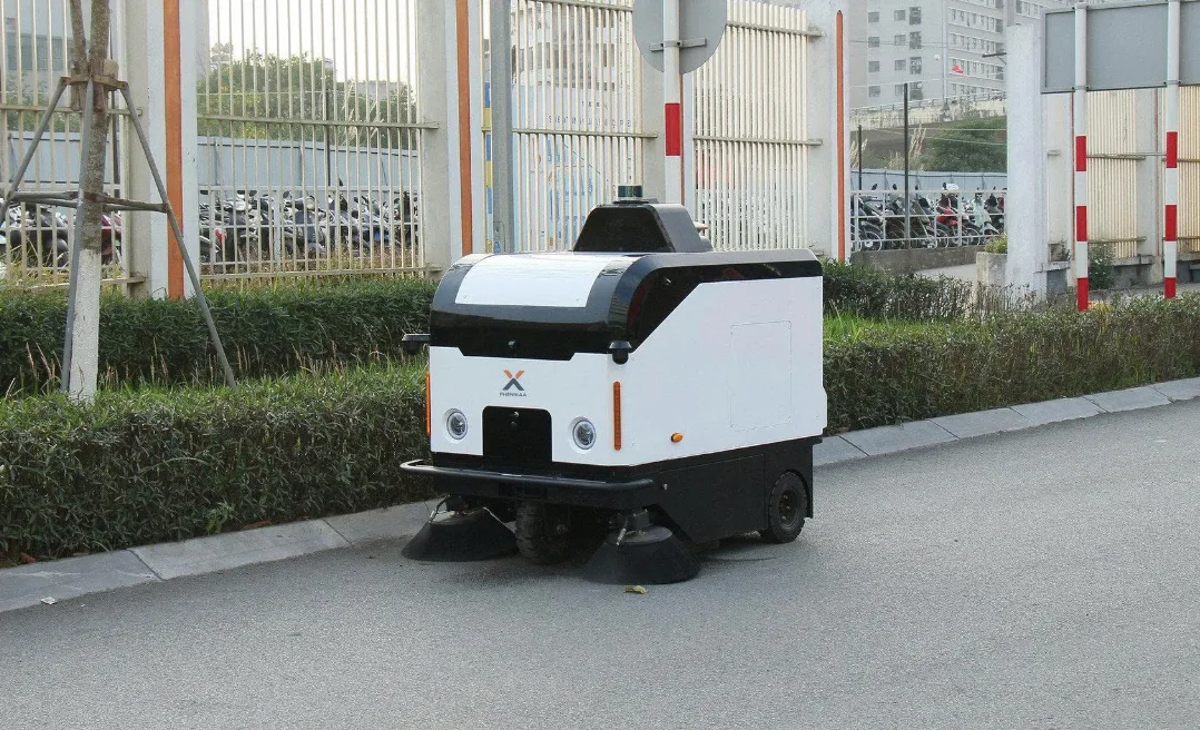 市區掃地機器人